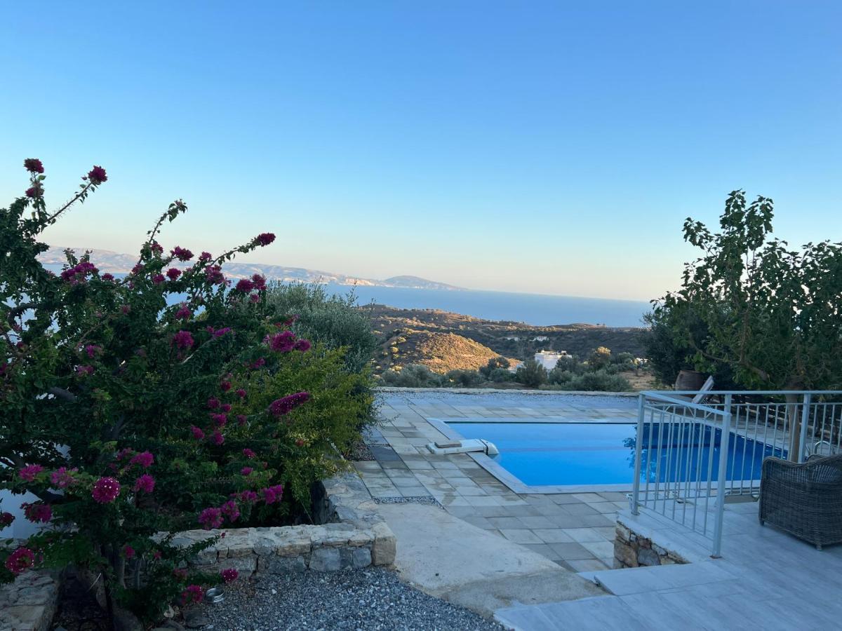 Evgoro Luxury Suites Agia Galini Eksteriør bilde
